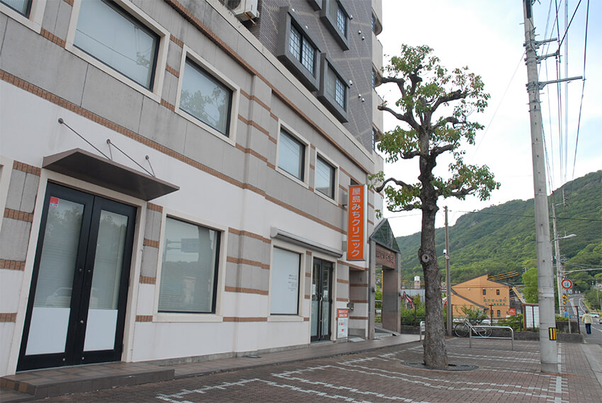 医院前駐車場